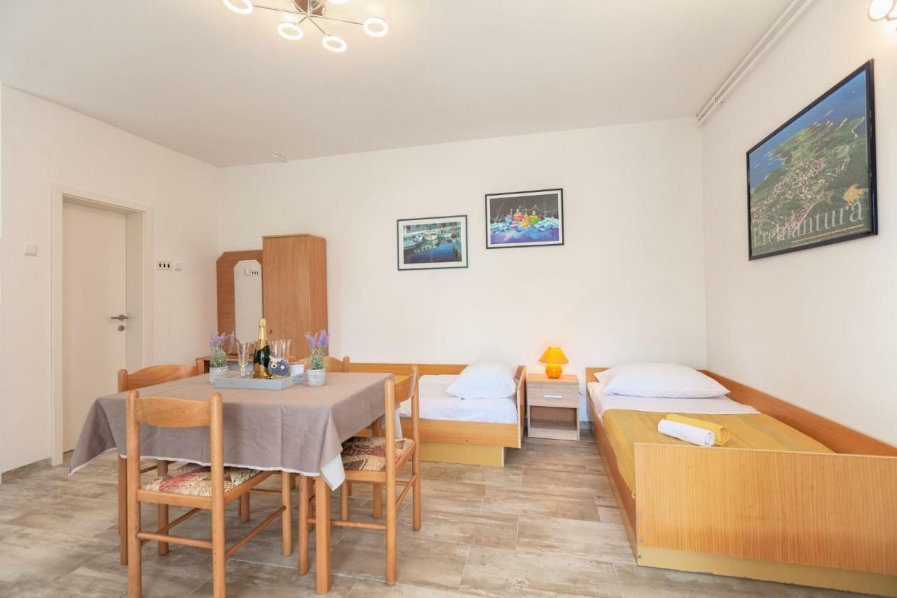 פרמנטורה Apartment Ema מראה חיצוני תמונה