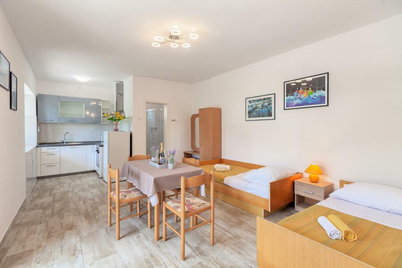 פרמנטורה Apartment Ema מראה חיצוני תמונה