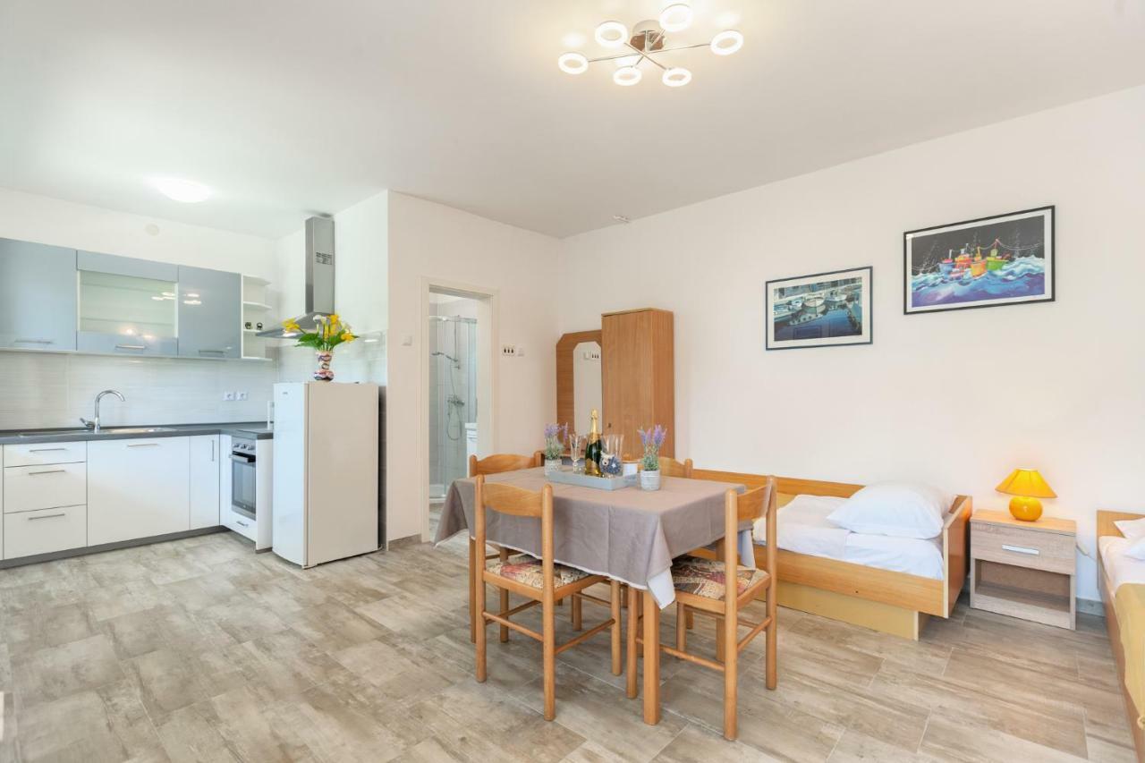 פרמנטורה Apartment Ema מראה חיצוני תמונה